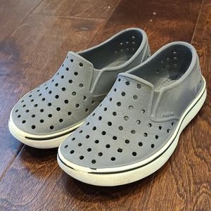 Native Grey Miles slip on